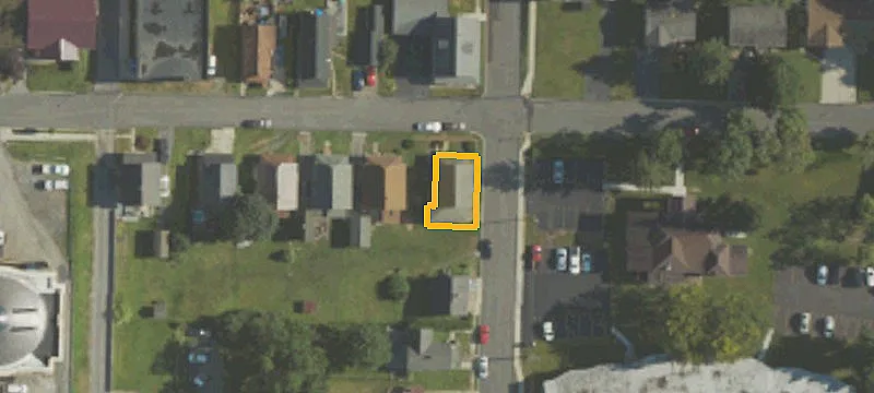 222 Lloyd St