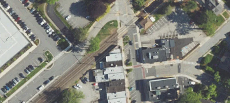 144 Saxer Ave