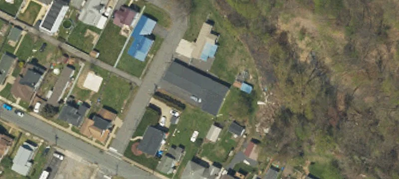 4 Curran St