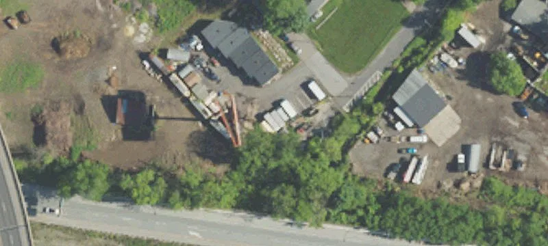 412 Youngs Ave