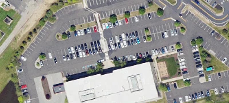 335 Commerce Dr
