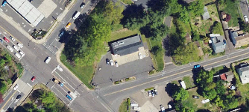 11 Maple Ave