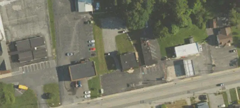 3615 Lincoln Hwya