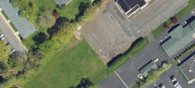1492 Woodbourne Rd