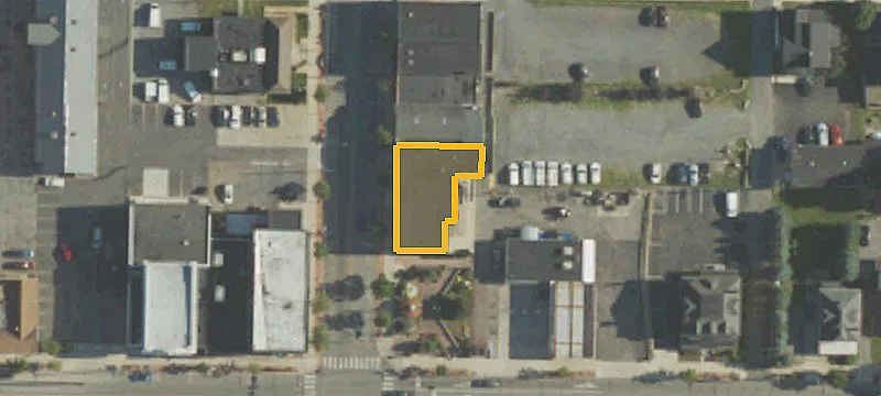 106-108 Ctr St