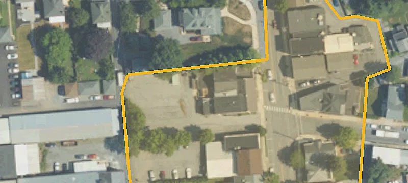 102 Broad St