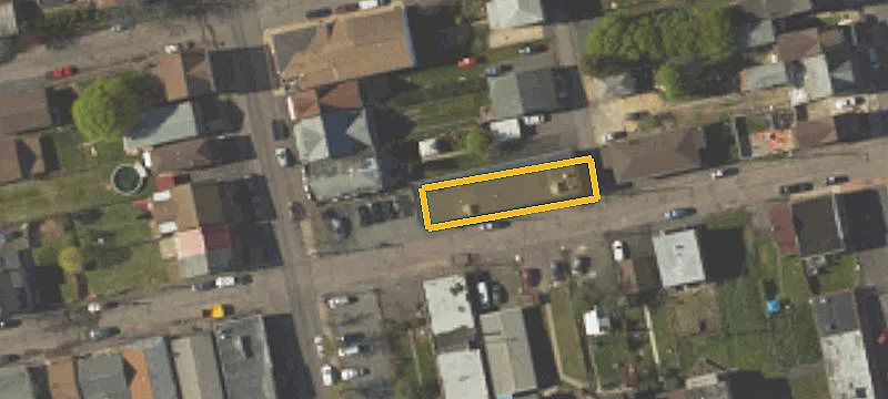109 1st St