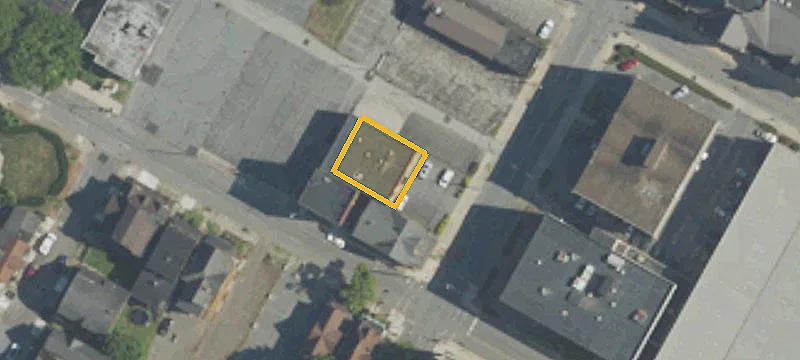 244-246 Walnut St