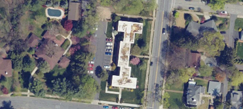 400 College St