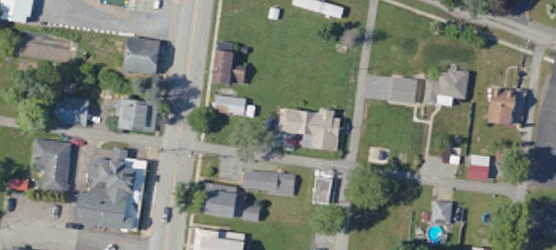 129 Main St