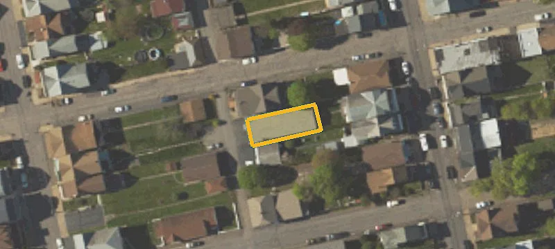 572 Carson St Rear