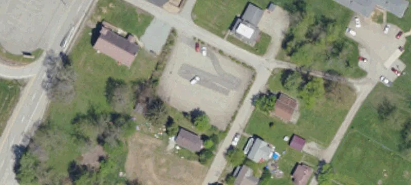 1210 Lawn Ave