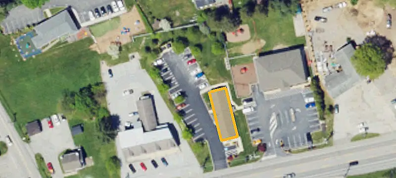 385 Lancaster Ave