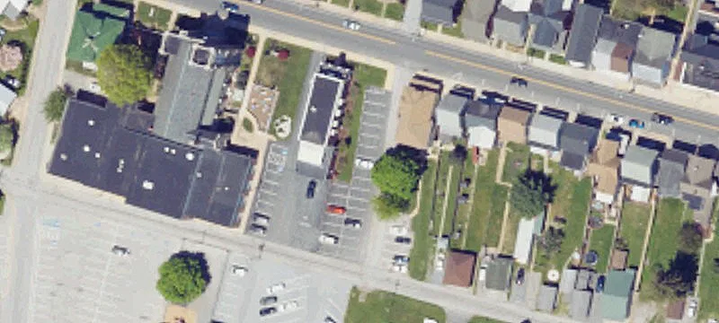 100 Main St