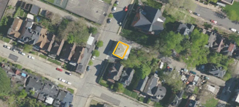 706 Ctr St