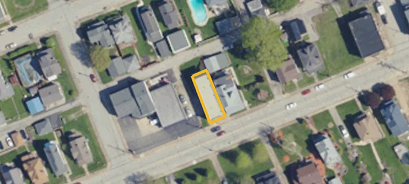 909 Broad Ave