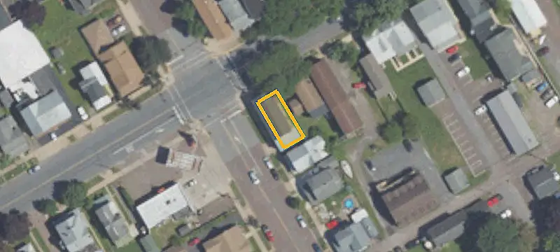 498 Main St
