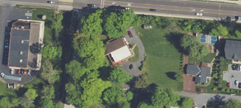 4564 Penn Ave