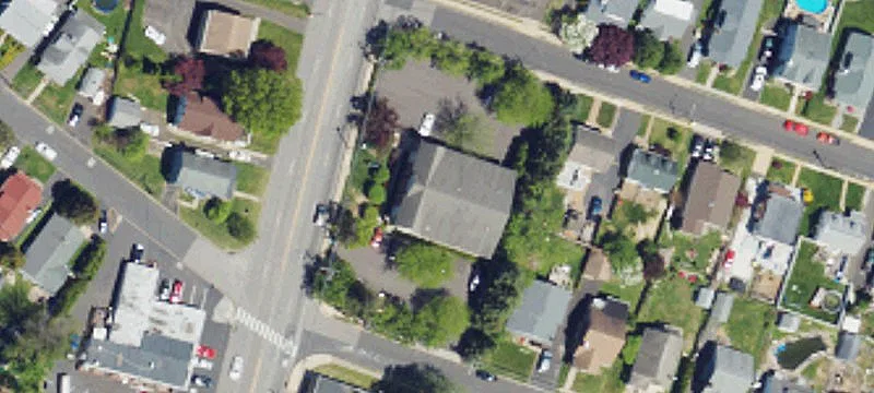 711 York Rd