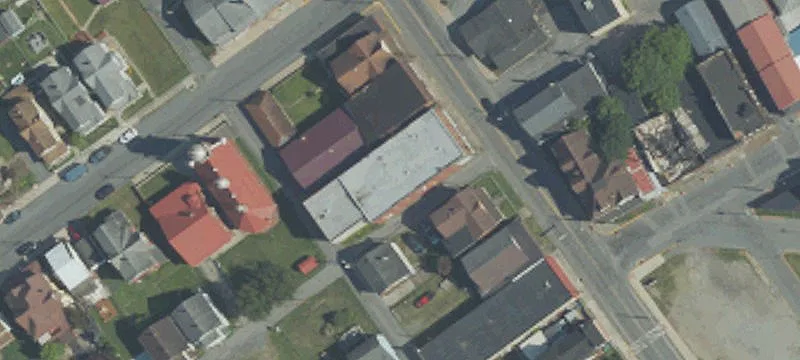 49 Main St