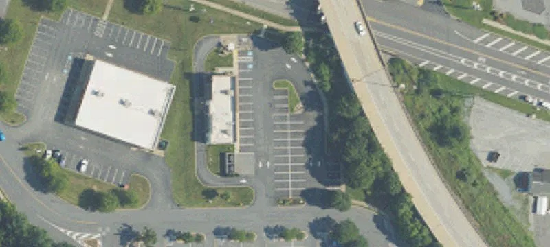2040 Lincoln E Hwy