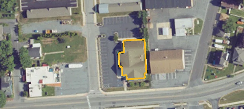 300 Main St