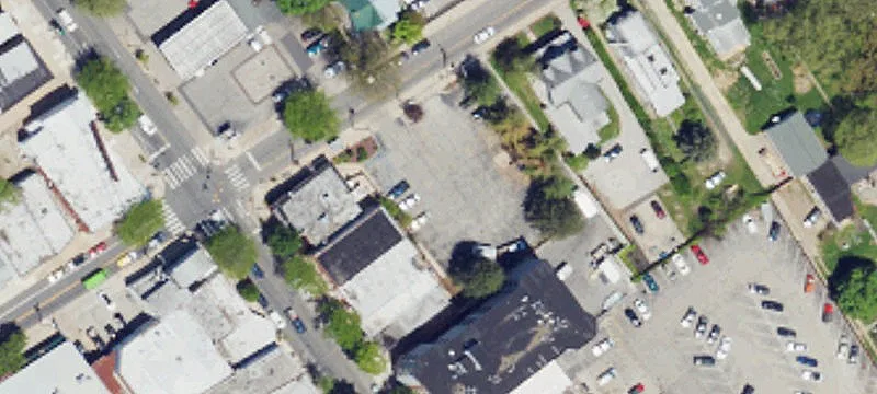 6191 Rdg Ave