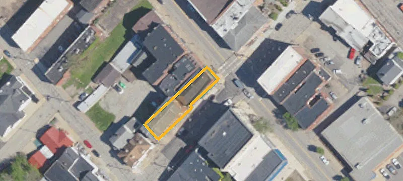 202 Main St