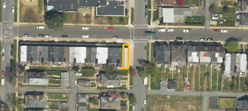 1001 Spg St