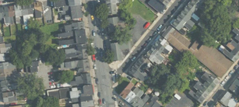 325 Queen St