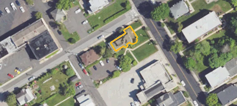 376 Main St