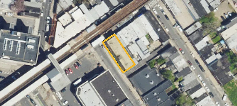 3221 Kensington Ave, Unit 25