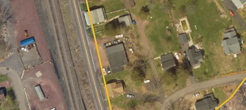 218 Woodlawn Ave