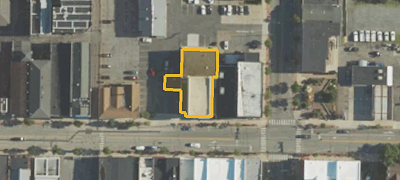 111 High St