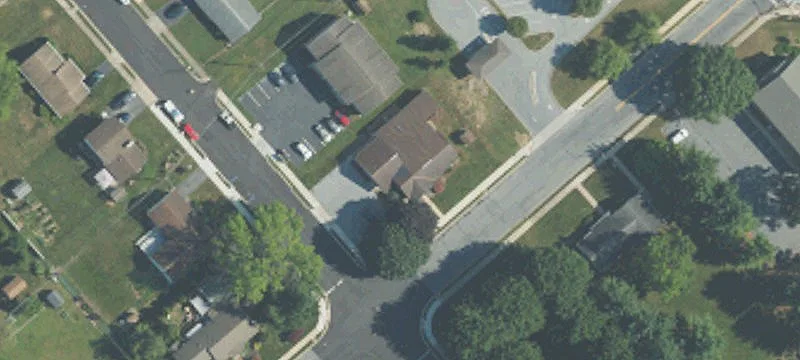 32 Hummer Rd