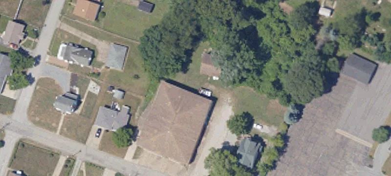 713 Hall Ave