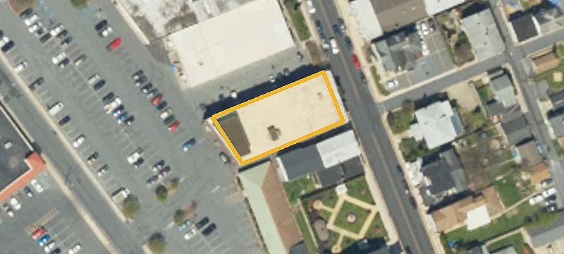 2004 Main St