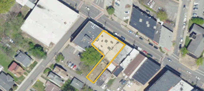 569 Lincoln Ave