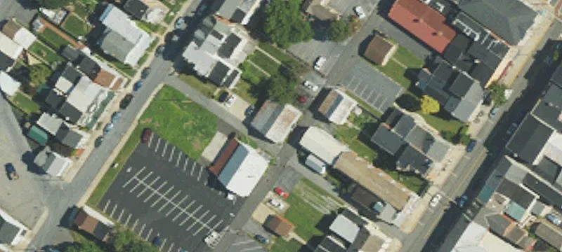 326th W Walnut St