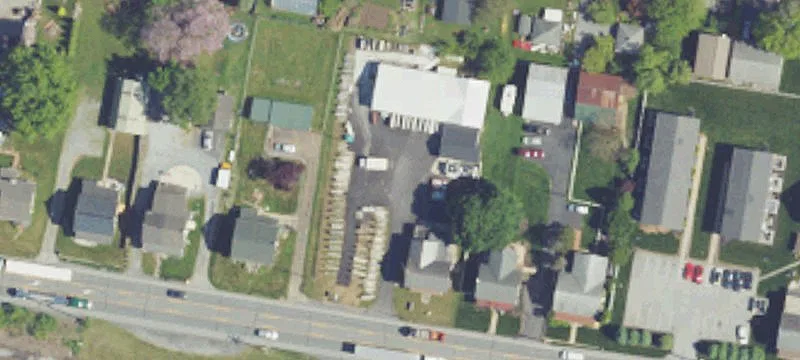 3561 Lincoln E Hwy