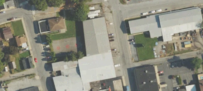35 9th Ave