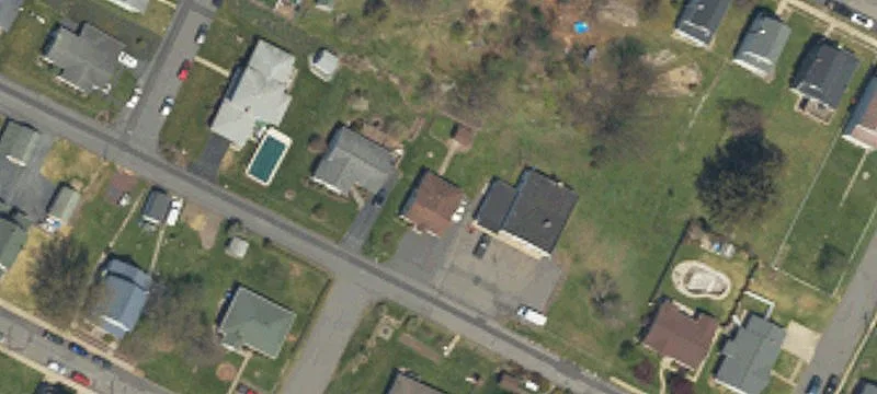 425 Hillside Ave