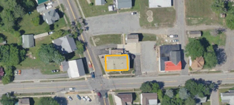 387 Main St