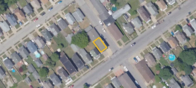 1800 Main St
