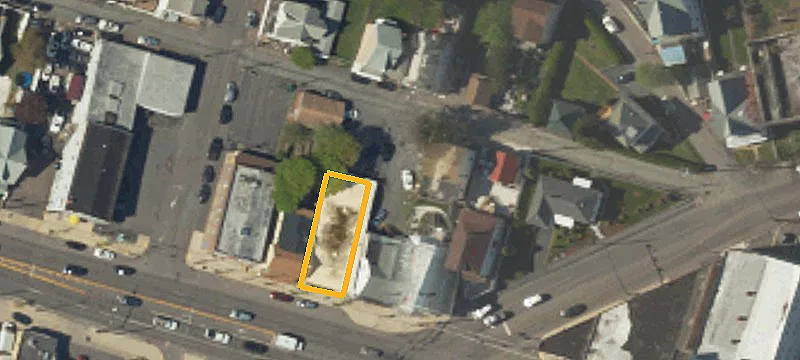 313 Broad St Rear