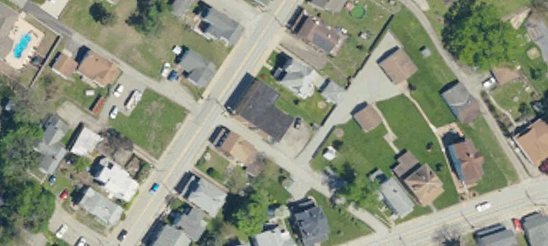 323 Crawford Ave