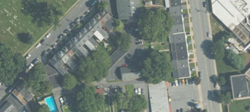 348 New Holland Ave