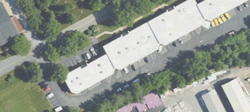 320 Commerce Dr
