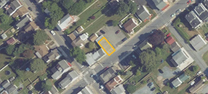 101 Main St