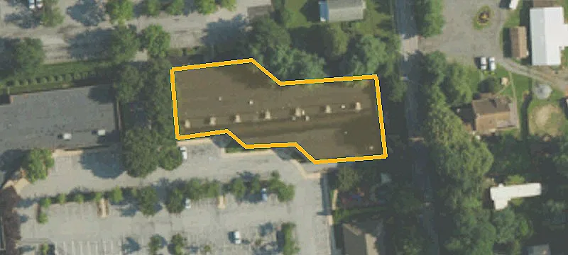 421 Mcfarlan Rd